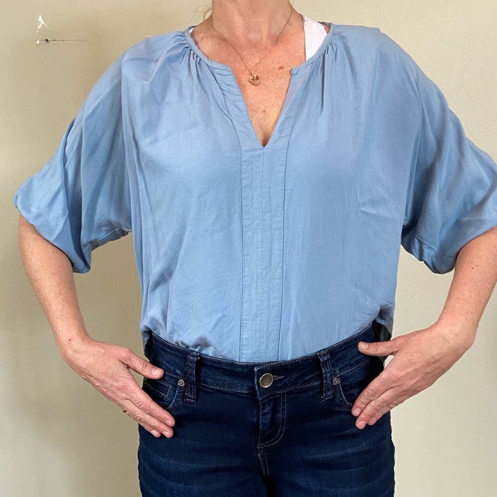 Blue tunic - Picture 2 of 4
